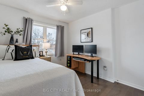 Photo 13 at 622 Pinder Avenue, Wyndham, Newmarket