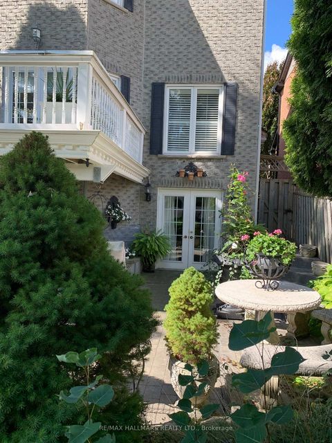 Photo 42 at 1091 Benton Crescent, Liverpool, Pickering