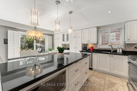 Photo 11 at 286 Kirby Crescent, Glenway Estates, Newmarket