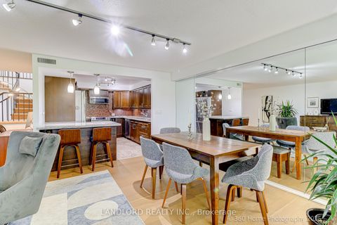 Photo 11 at 207 - 360 Bloor Street E, Moore Park, Toronto