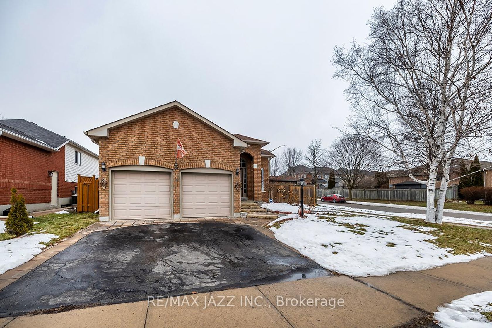 16 Goodwin Avenue, Bowmanville, Clarington 