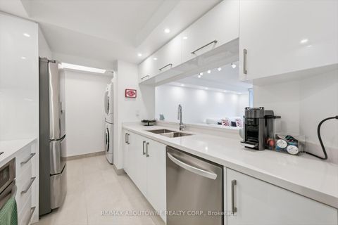 Photo 13 at 1709 - 101 Subway Crescent, City Centre West, Toronto