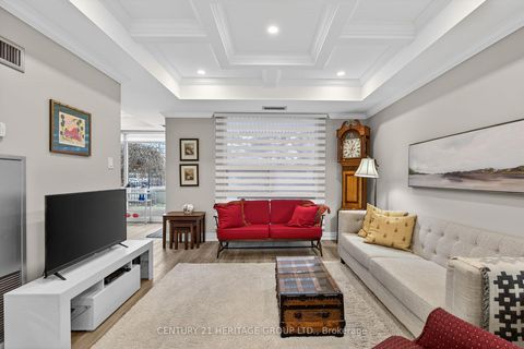 Photo 8 at 112 - 40 Harding Boulevard W, North Richvale, Richmond Hill