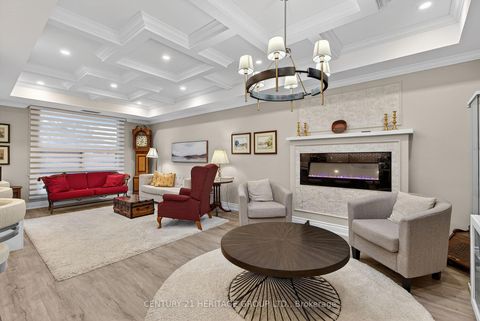 Photo 9 at 112 - 40 Harding Boulevard W, North Richvale, Richmond Hill