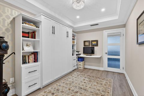 Photo 18 at 112 - 40 Harding Boulevard W, North Richvale, Richmond Hill