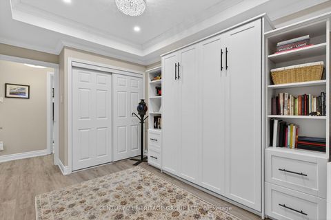 Photo 19 at 112 - 40 Harding Boulevard W, North Richvale, Richmond Hill