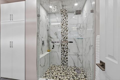 Photo 25 at 112 - 40 Harding Boulevard W, North Richvale, Richmond Hill