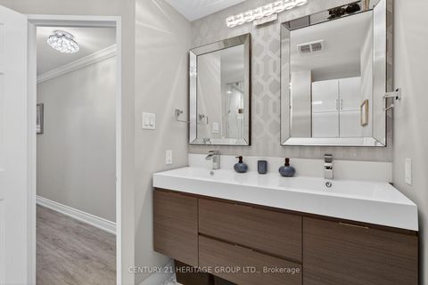 Photo 26 at 112 - 40 Harding Boulevard W, North Richvale, Richmond Hill