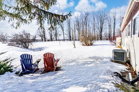 Photo 10 at 6 Hickory Court, Rural Innisfil, Innisfil