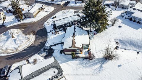 Photo 11 at 6 Hickory Court, Rural Innisfil, Innisfil