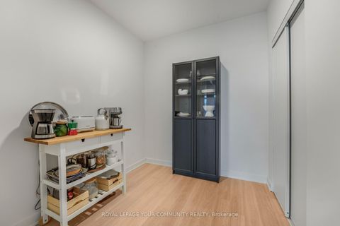 Photo 7 at 224 - 50 Upper Mall Way, Brownridge, Vaughan