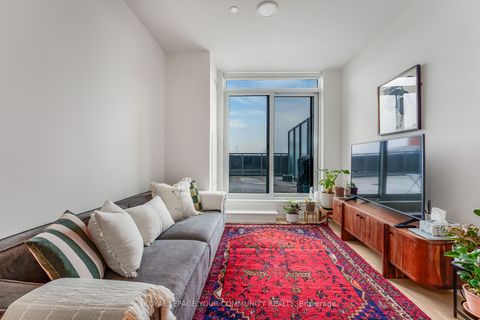 Photo 11 at 224 - 50 Upper Mall Way, Brownridge, Vaughan