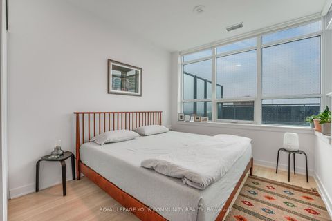 Photo 15 at 224 - 50 Upper Mall Way, Brownridge, Vaughan