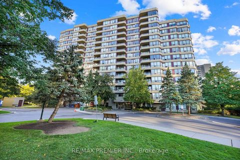 Photo 1 at 208 - 91 Townsgate Drive, Yorkhill, Vaughan