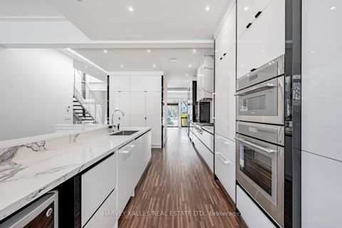 Photo 14 at 5 Braemar Avenue, Eglinton, Toronto
