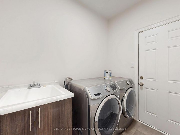 Photo 17 at 51 Elwin Road, Credit Valley, Brampton