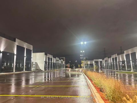 Photo 1 at C8 - 3101 Kennedy Road, Milliken, Toronto