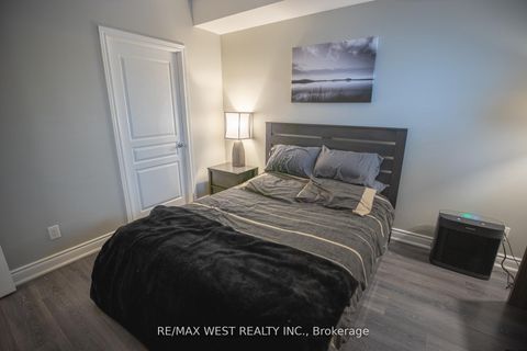 Photo 9 at 208 - 9901 Keele Street, Maple, Vaughan