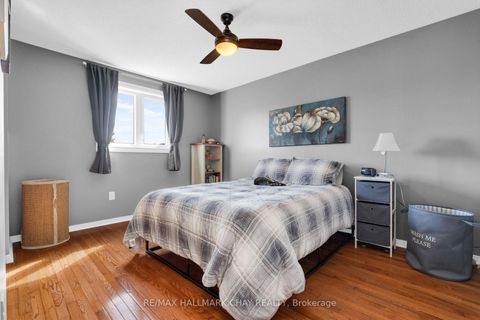 Photo 12 at 166 Country Lane, Painswick South, Barrie