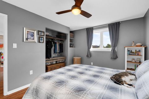 Photo 13 at 166 Country Lane, Painswick South, Barrie