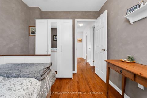 Photo 15 at 166 Country Lane, Painswick South, Barrie