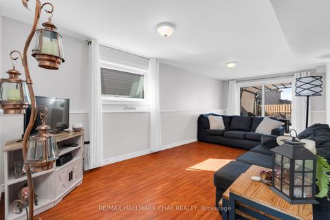 Photo 18 at 166 Country Lane, Painswick South, Barrie