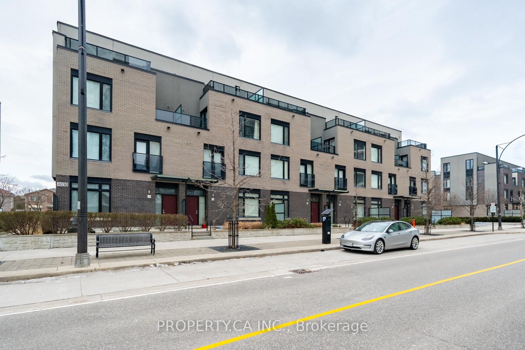 11 - 4030 Parkside Village Drive, City Centre, Mississauga 