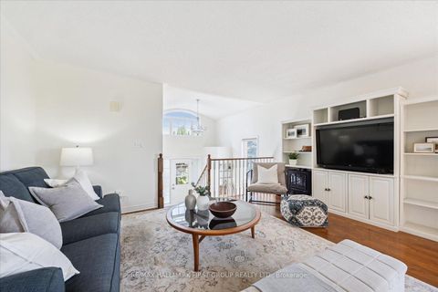 Photo 10 at 188 Padfield Drive, Bowmanville, Clarington