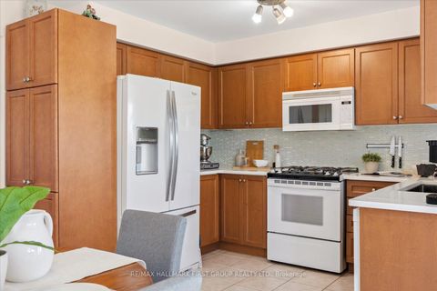 Photo 14 at 188 Padfield Drive, Bowmanville, Clarington