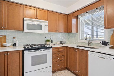 Photo 15 at 188 Padfield Drive, Bowmanville, Clarington