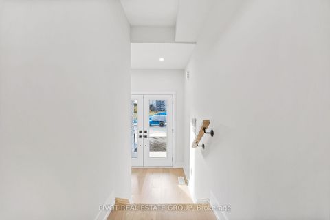 Photo 5 at 150 Danielle Moore Circle, Bendale, Toronto