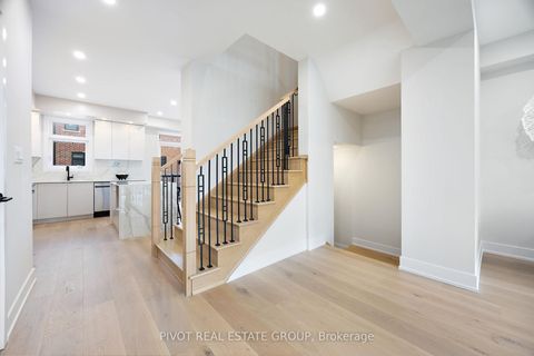 Photo 17 at 150 Danielle Moore Circle, Bendale, Toronto