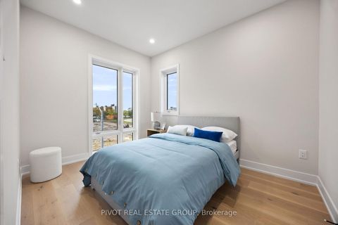 Photo 30 at 150 Danielle Moore Circle, Bendale, Toronto