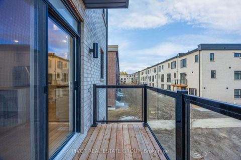 Photo 41 at 150 Danielle Moore Circle, Bendale, Toronto