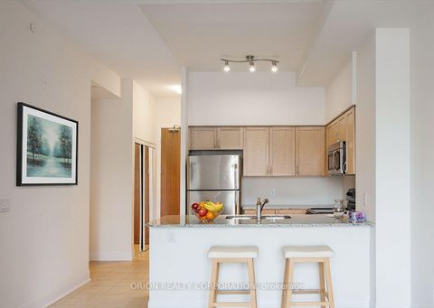 Photo 2 at 215 - 4700 Highway 7 Road, East Woodbridge, Vaughan