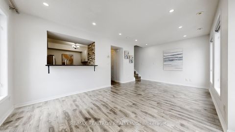 Photo 8 at 502 - 3 Everson Drive, Willowdale East, Toronto