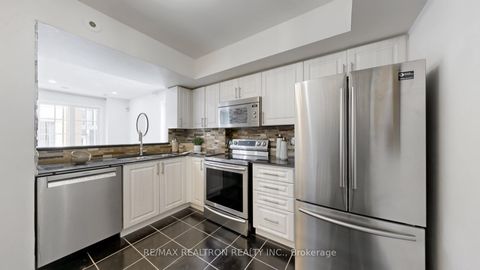 Photo 11 at 502 - 3 Everson Drive, Willowdale East, Toronto