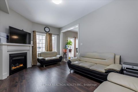 Photo 7 at 207 Cubitt Street, Stayner, Clearview