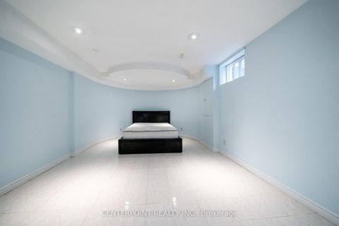 Photo 37 at 310 Holmes Avenue, Willowdale East, Toronto