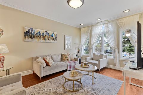 Photo 6 at 277 Oxford Street, Mill Pond, Richmond Hill