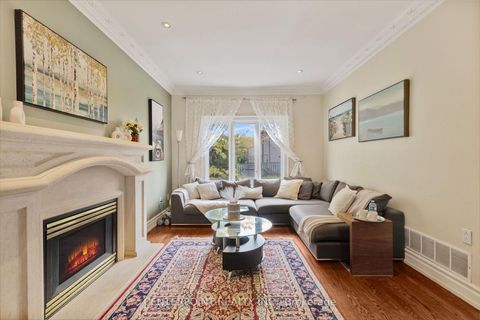 Photo 14 at 277 Oxford Street, Mill Pond, Richmond Hill