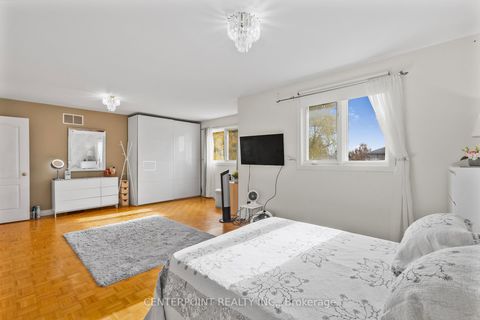 Photo 21 at 277 Oxford Street, Mill Pond, Richmond Hill