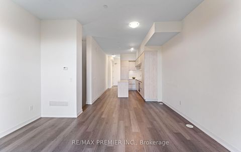 Photo 20 at 408 - 11 Steckley House Lane, Rural Richmond Hill, Richmond Hill