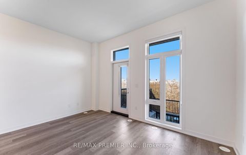 Photo 22 at 408 - 11 Steckley House Lane, Rural Richmond Hill, Richmond Hill