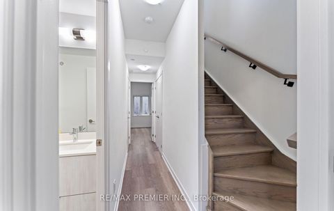 Photo 25 at 408 - 11 Steckley House Lane, Rural Richmond Hill, Richmond Hill