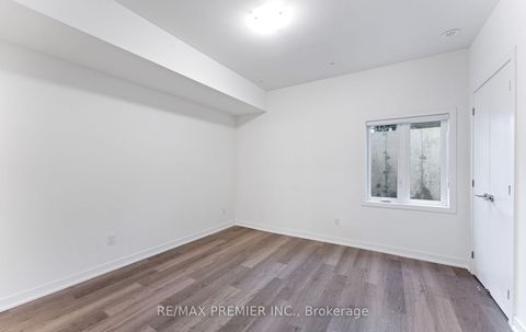 Photo 26 at 408 - 11 Steckley House Lane, Rural Richmond Hill, Richmond Hill