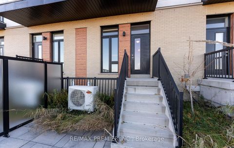 Photo 44 at 408 - 11 Steckley House Lane, Rural Richmond Hill, Richmond Hill