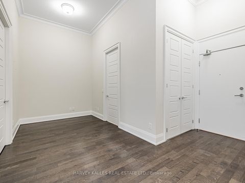 Photo 9 at 112 - 7 Bond Crescent, Oak Ridges, Richmond Hill