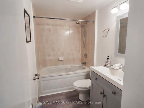 Photo 17 at 501 - 50 Baif Boulevard, North Richvale, Richmond Hill