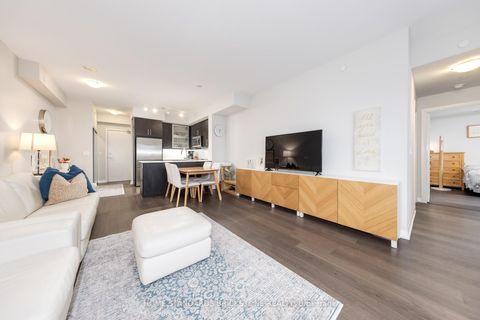 Photo 13 at LPH 10 - 65 Oneida Crescent, Langstaff, Richmond Hill